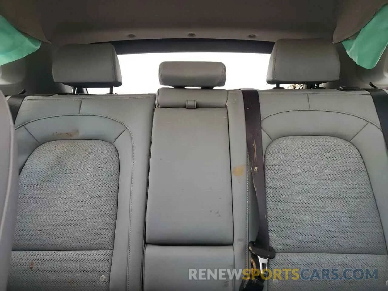 10 Photograph of a damaged car KM8K5CA51MU748661 HYUNDAI KONA 2021