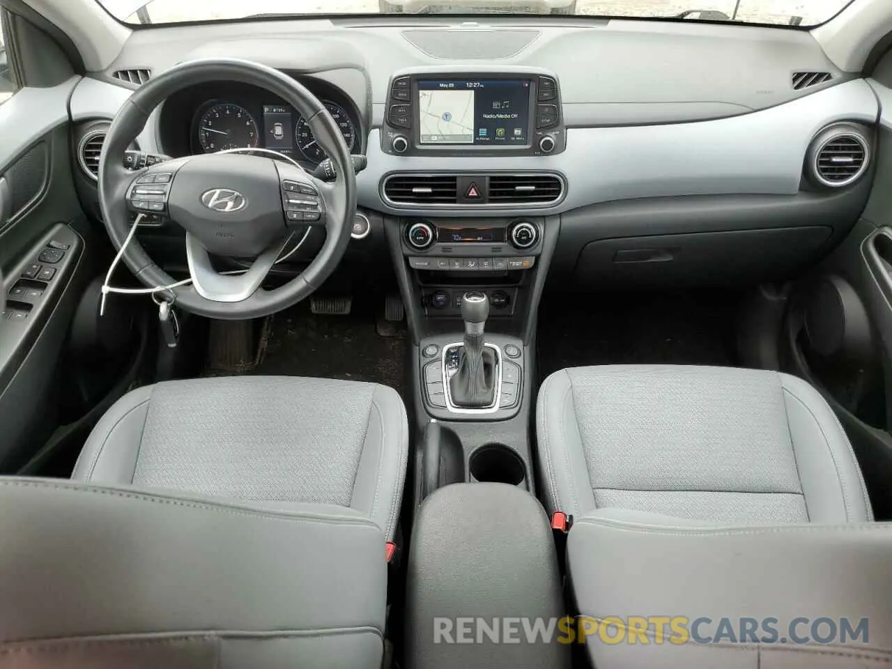8 Photograph of a damaged car KM8K5CA53MU673400 HYUNDAI KONA 2021