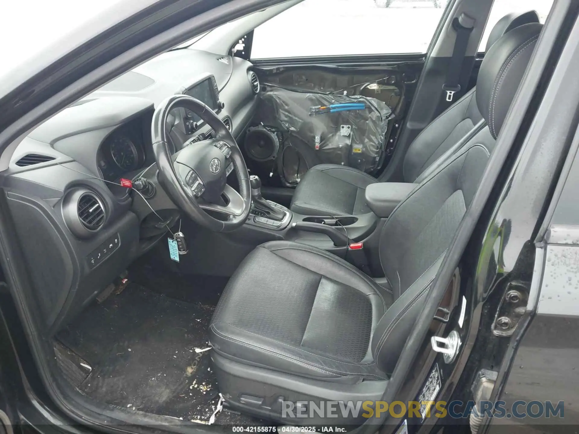 5 Photograph of a damaged car KM8K5CA58MU612172 HYUNDAI KONA 2021