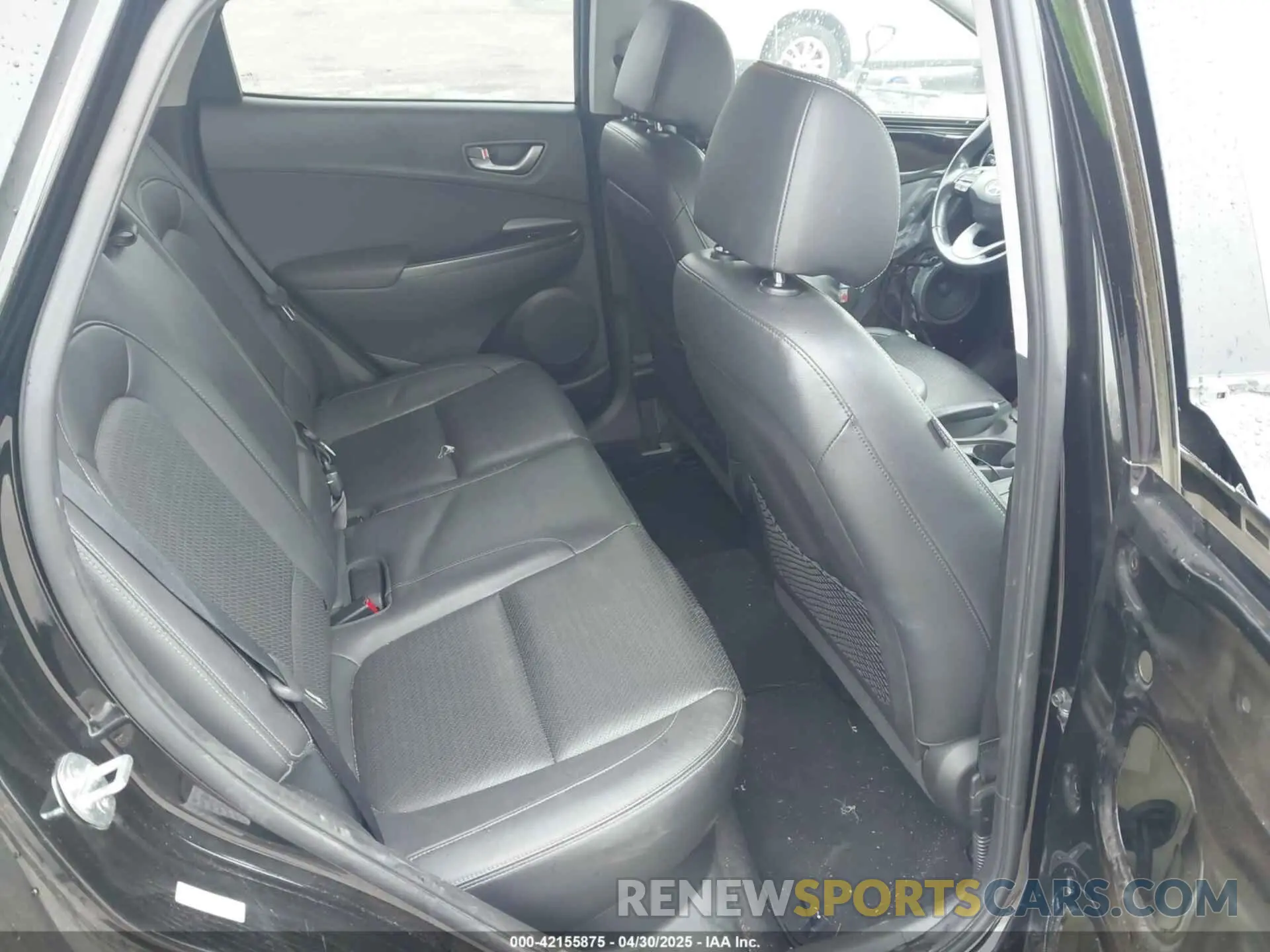 8 Photograph of a damaged car KM8K5CA58MU612172 HYUNDAI KONA 2021