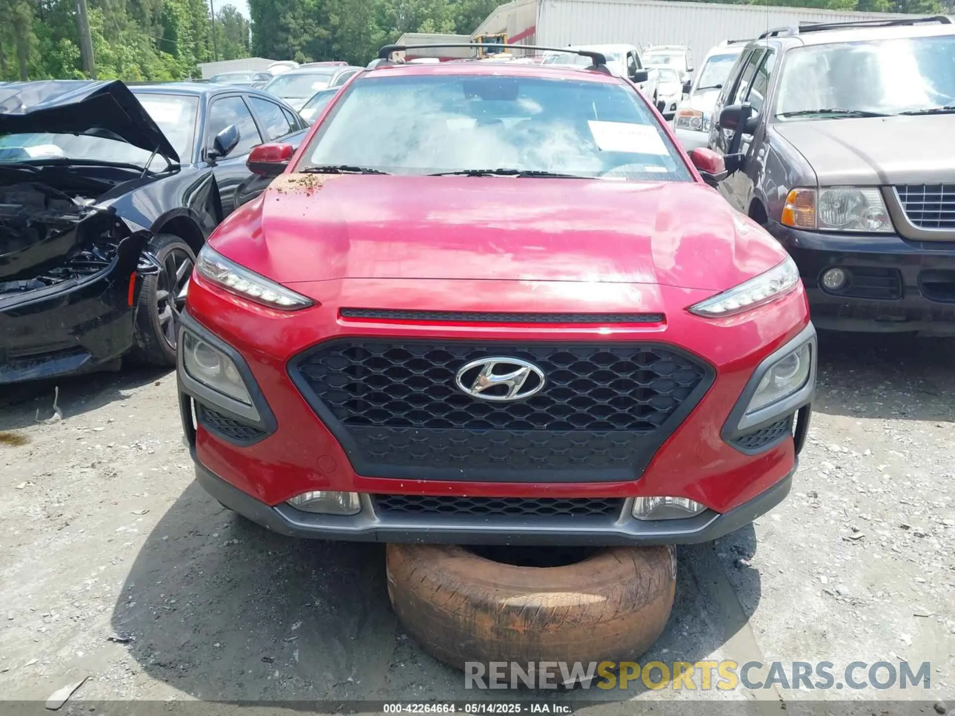 12 Photograph of a damaged car KM8K62AAXMU613795 HYUNDAI KONA 2021
