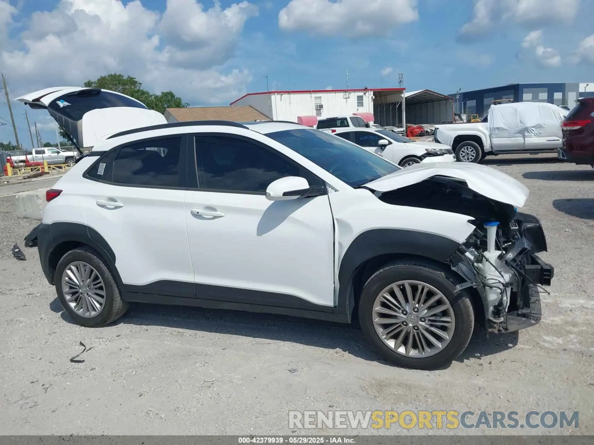 13 Photograph of a damaged car KM8K62AAXMU734231 HYUNDAI KONA 2021