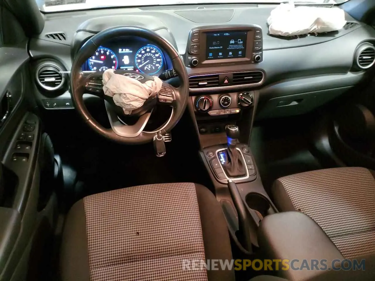 8 Photograph of a damaged car KM8K6CA50MU727491 HYUNDAI KONA 2021