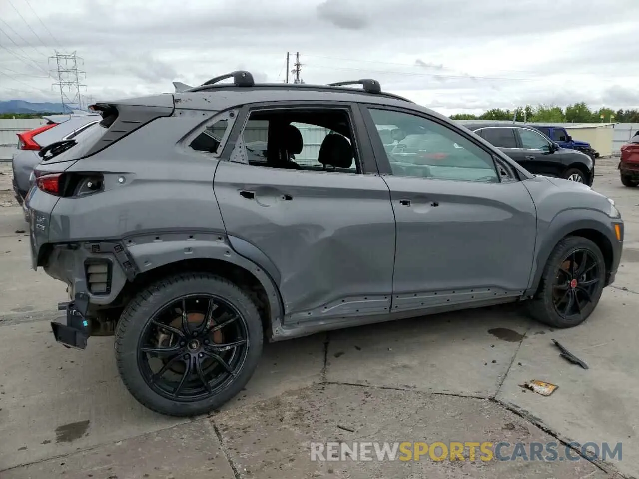 3 Photograph of a damaged car KM8K6CA5XMU675836 HYUNDAI KONA 2021