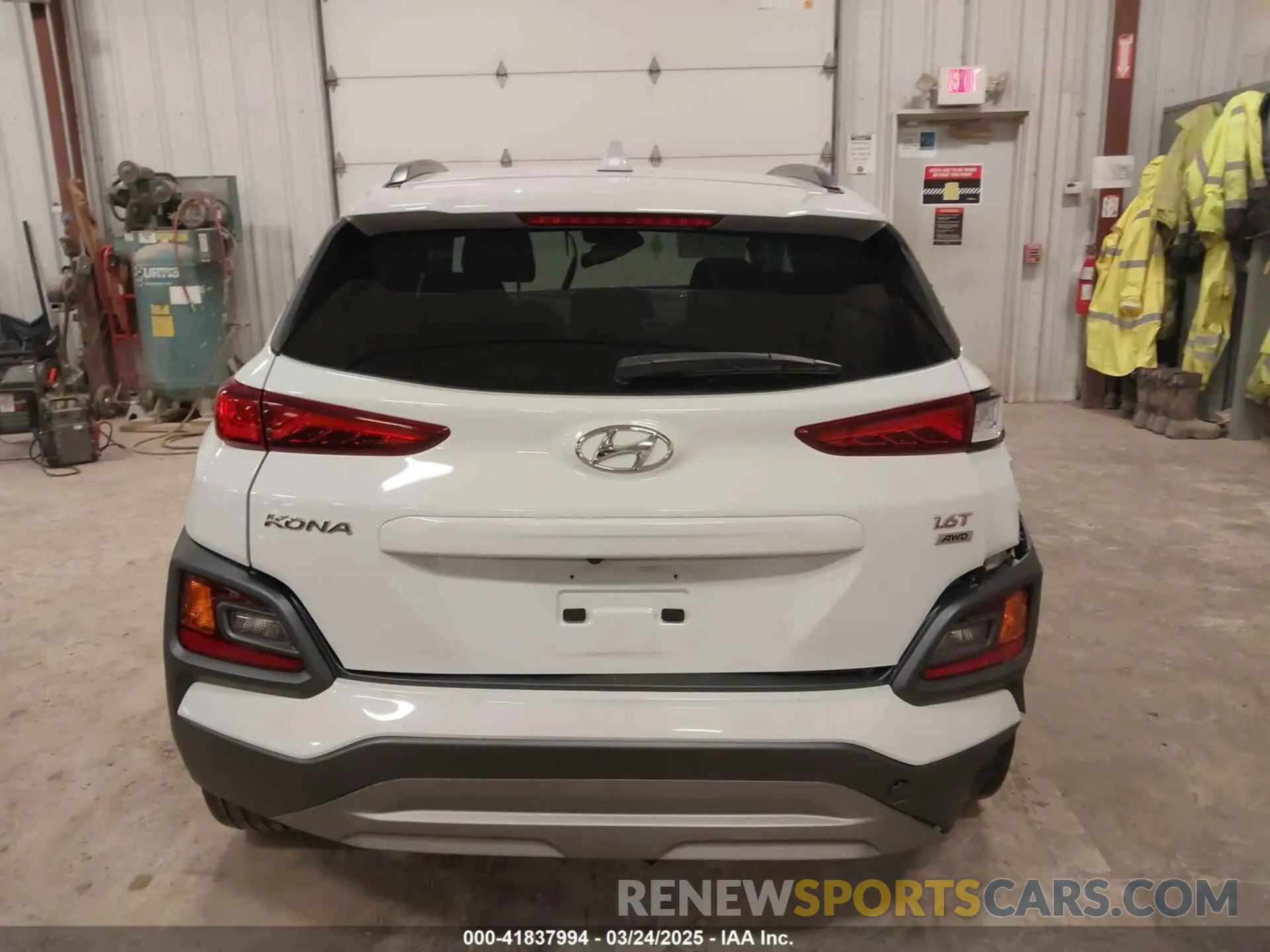 16 Photograph of a damaged car KM8K6CA5XMU677697 HYUNDAI KONA 2021