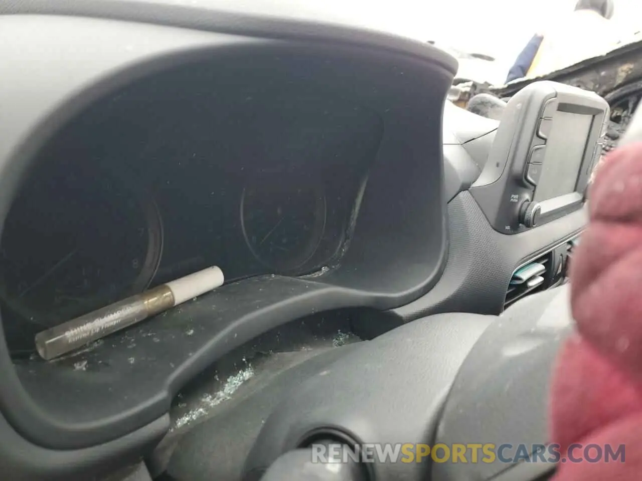 9 Photograph of a damaged car KM8K6CAA0MU700806 HYUNDAI KONA 2021