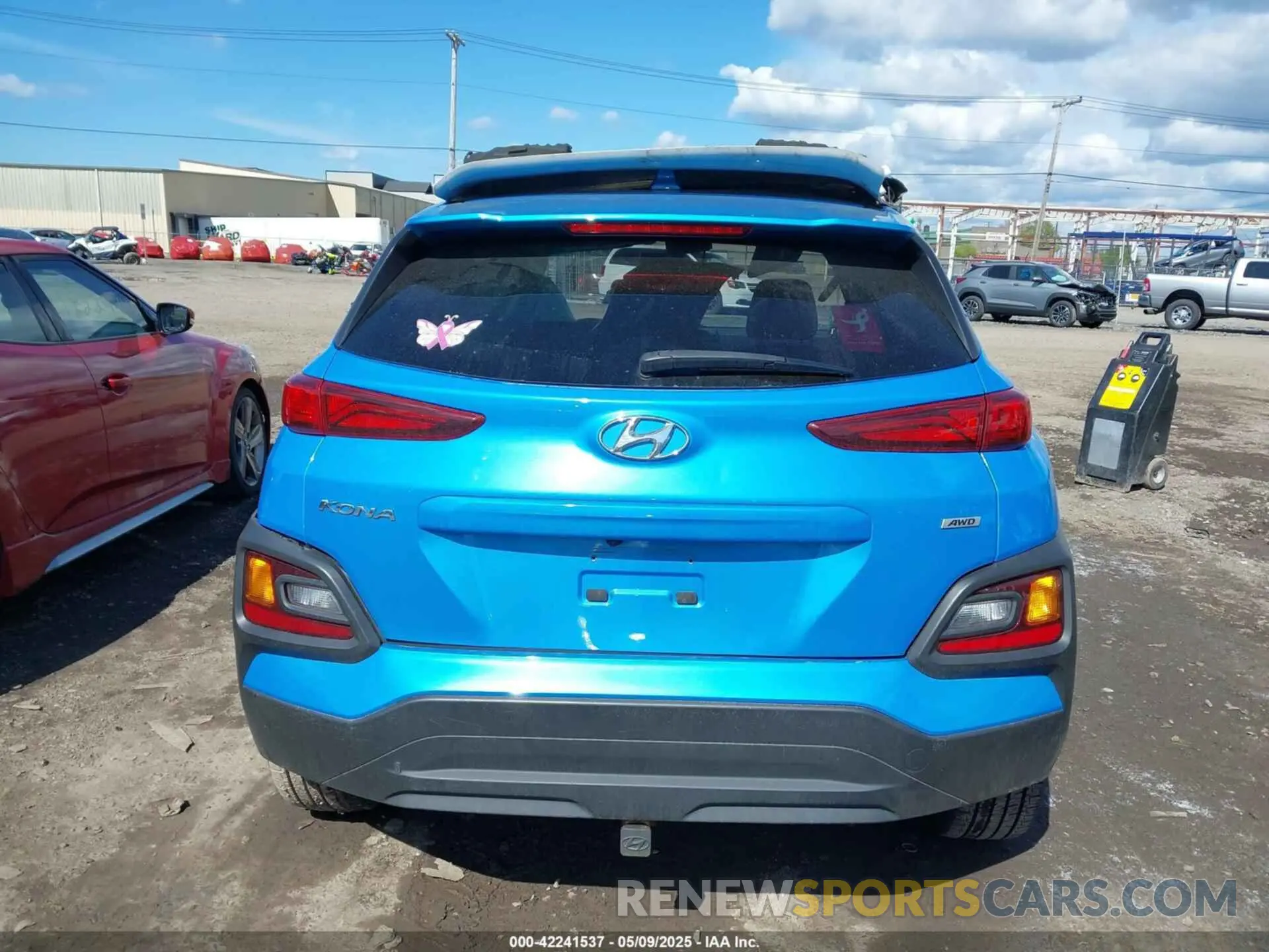 15 Photograph of a damaged car KM8K6CAA2MU621430 HYUNDAI KONA 2021