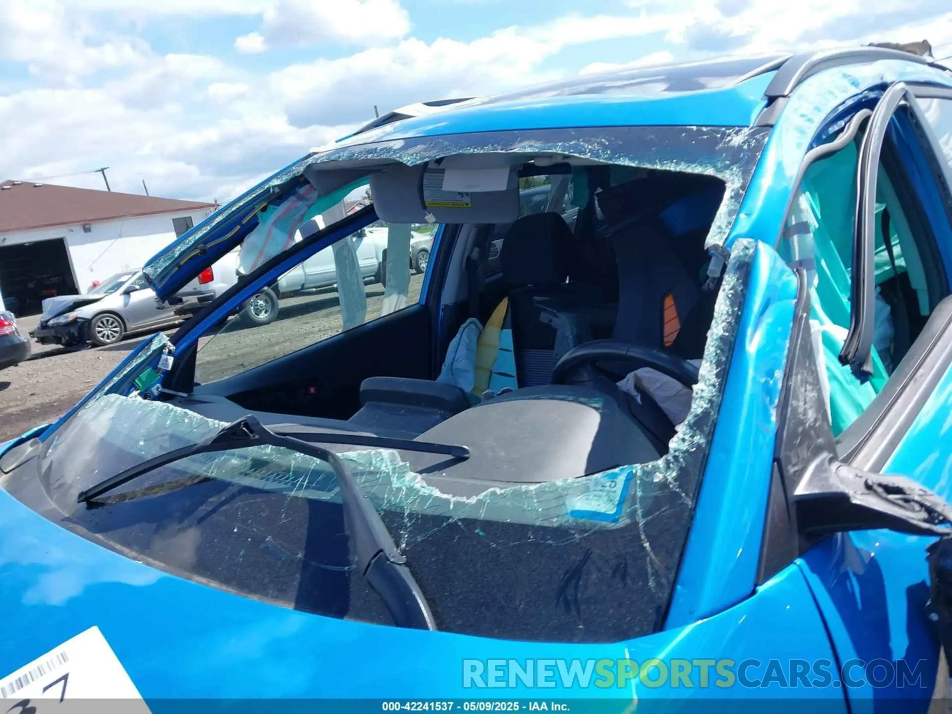 6 Photograph of a damaged car KM8K6CAA2MU621430 HYUNDAI KONA 2021