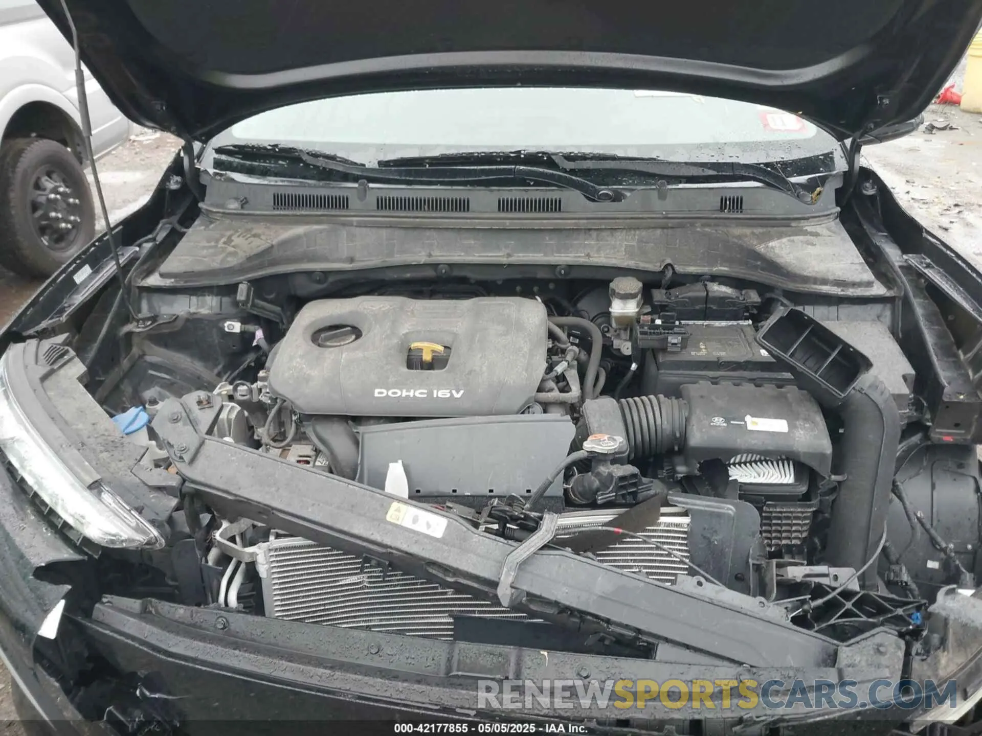 10 Photograph of a damaged car KM8K6CAA3MU682348 HYUNDAI KONA 2021