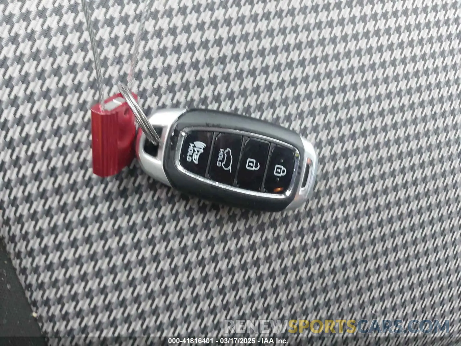11 Photograph of a damaged car KM8K6CAA8MU600226 HYUNDAI KONA 2021