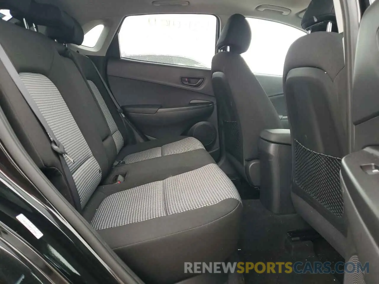 10 Photograph of a damaged car KM8K6CAA8MU739661 HYUNDAI KONA 2021