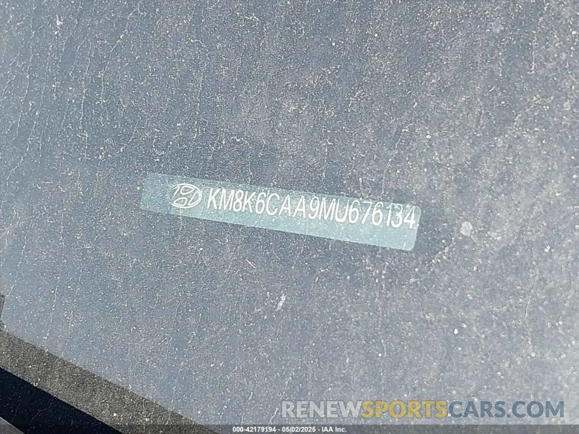 9 Photograph of a damaged car KM8K6CAA9MU676134 HYUNDAI KONA 2021