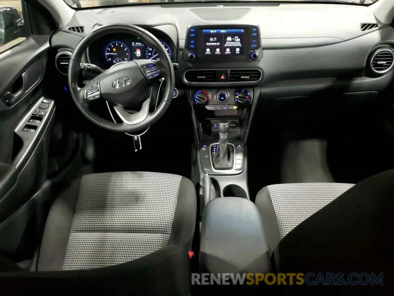 8 Photograph of a damaged car KM8K6CAA9MU704921 HYUNDAI KONA 2021