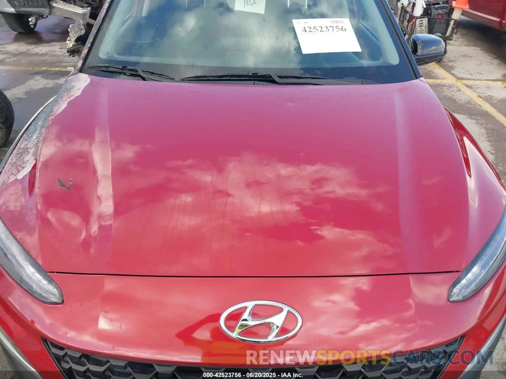12 Photograph of a damaged car 0KM8K62ABNU760767 HYUNDAI KONA 2022