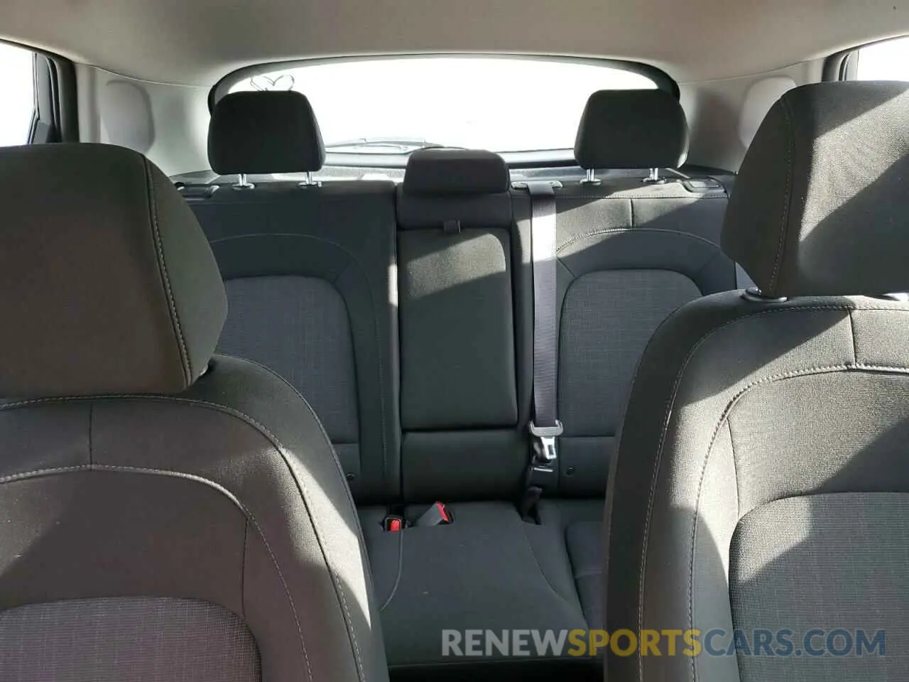 10 Photograph of a damaged car KM8K1CAB1NU894934 HYUNDAI KONA 2022