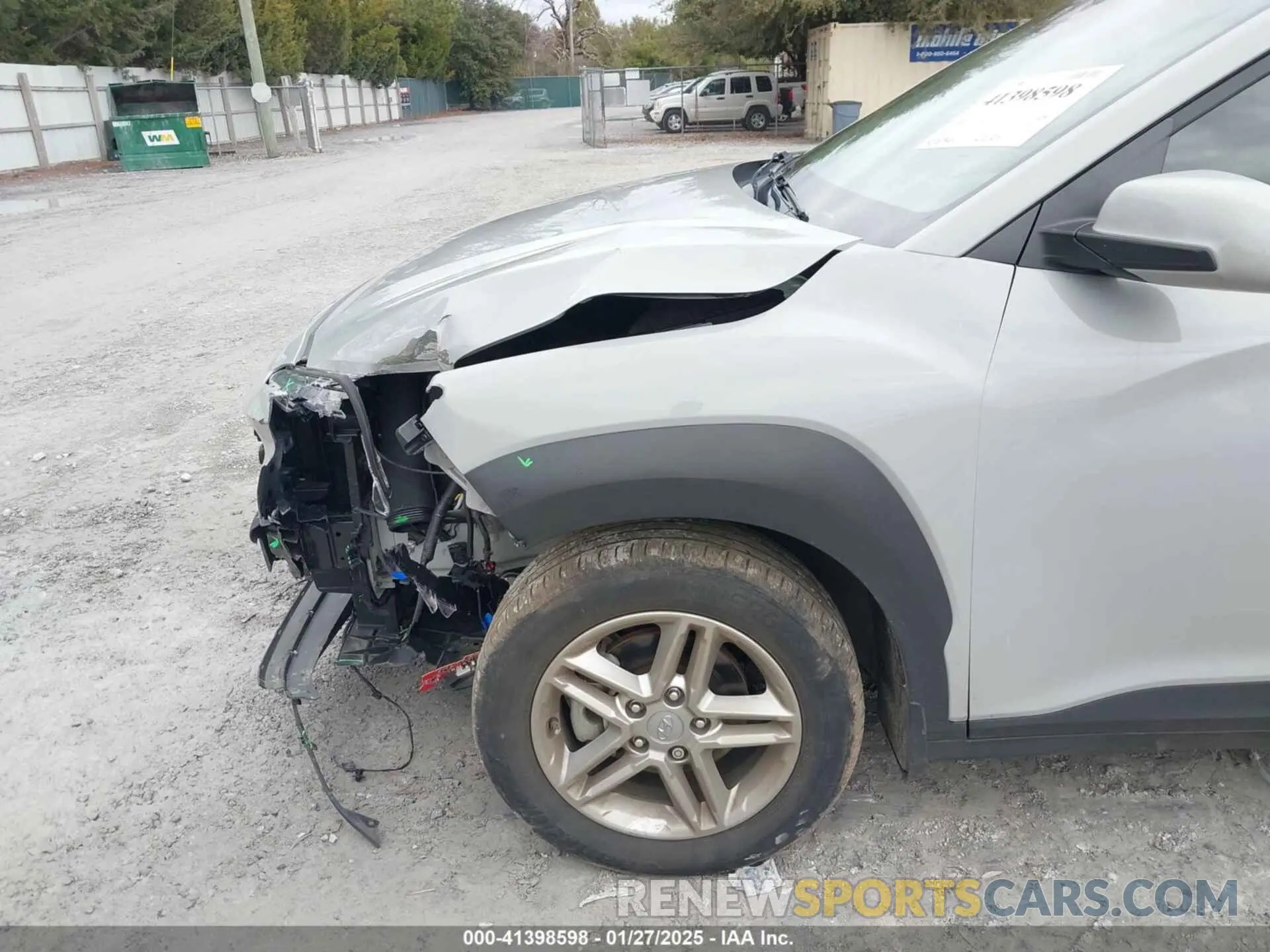 18 Photograph of a damaged car KM8K22AB0NU772332 HYUNDAI KONA 2022