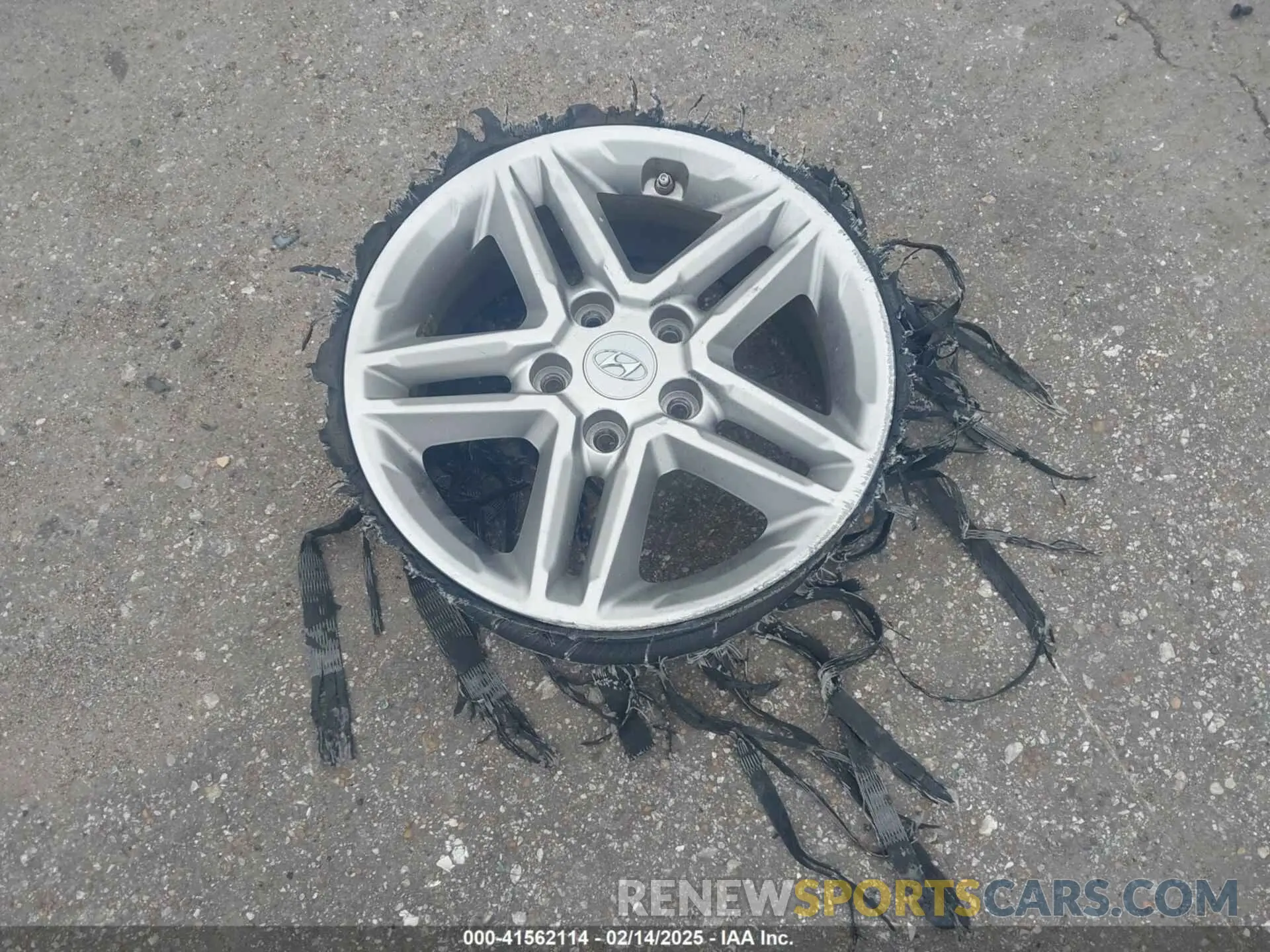 12 Photograph of a damaged car KM8K22AB0NU841116 HYUNDAI KONA 2022