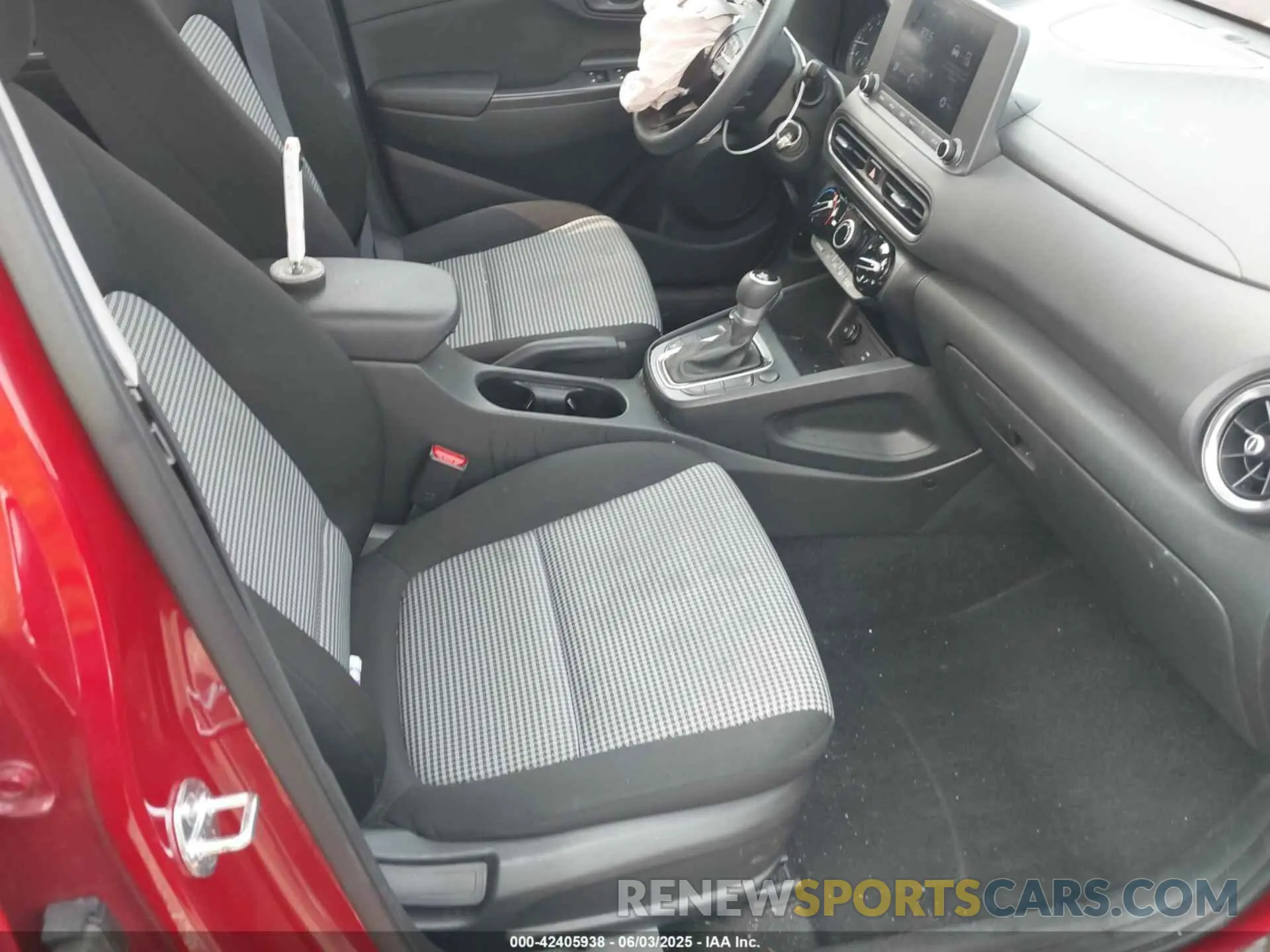 5 Photograph of a damaged car KM8K22AB0NU866971 HYUNDAI KONA 2022