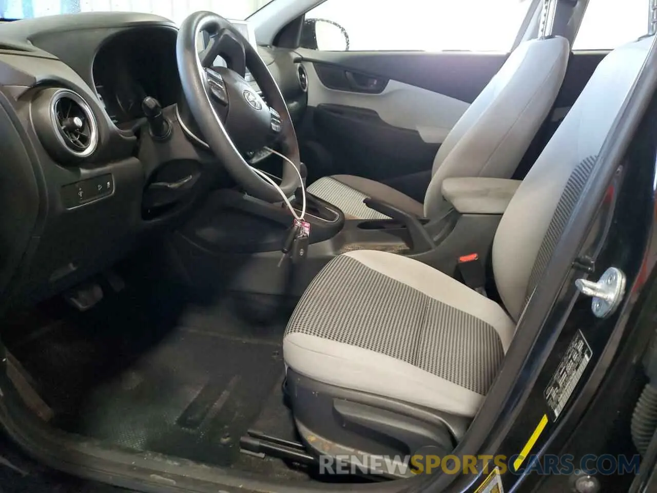 7 Photograph of a damaged car KM8K22AB5NU762802 HYUNDAI KONA 2022