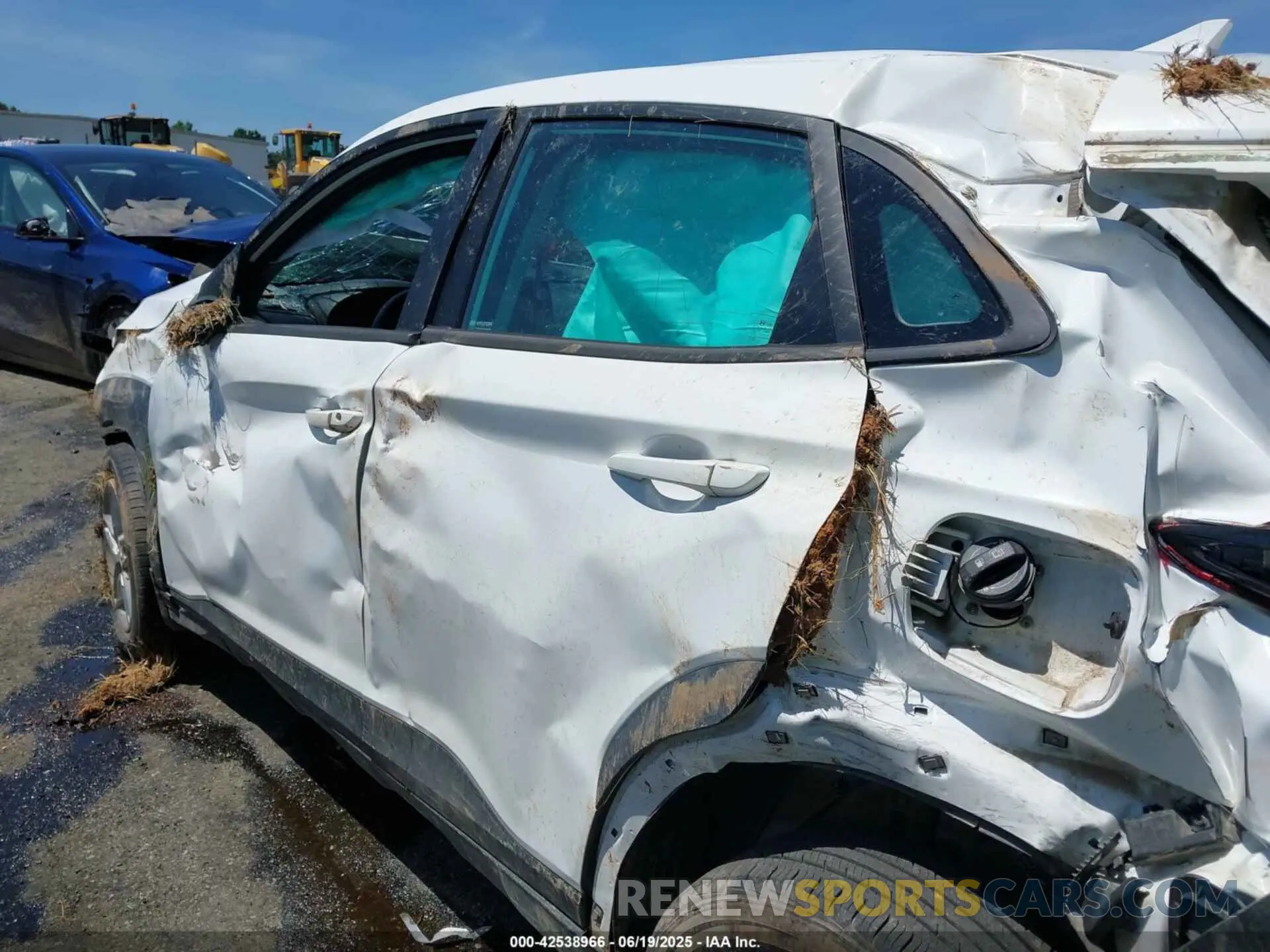 14 Photograph of a damaged car KM8K22AB5NU823047 HYUNDAI KONA 2022