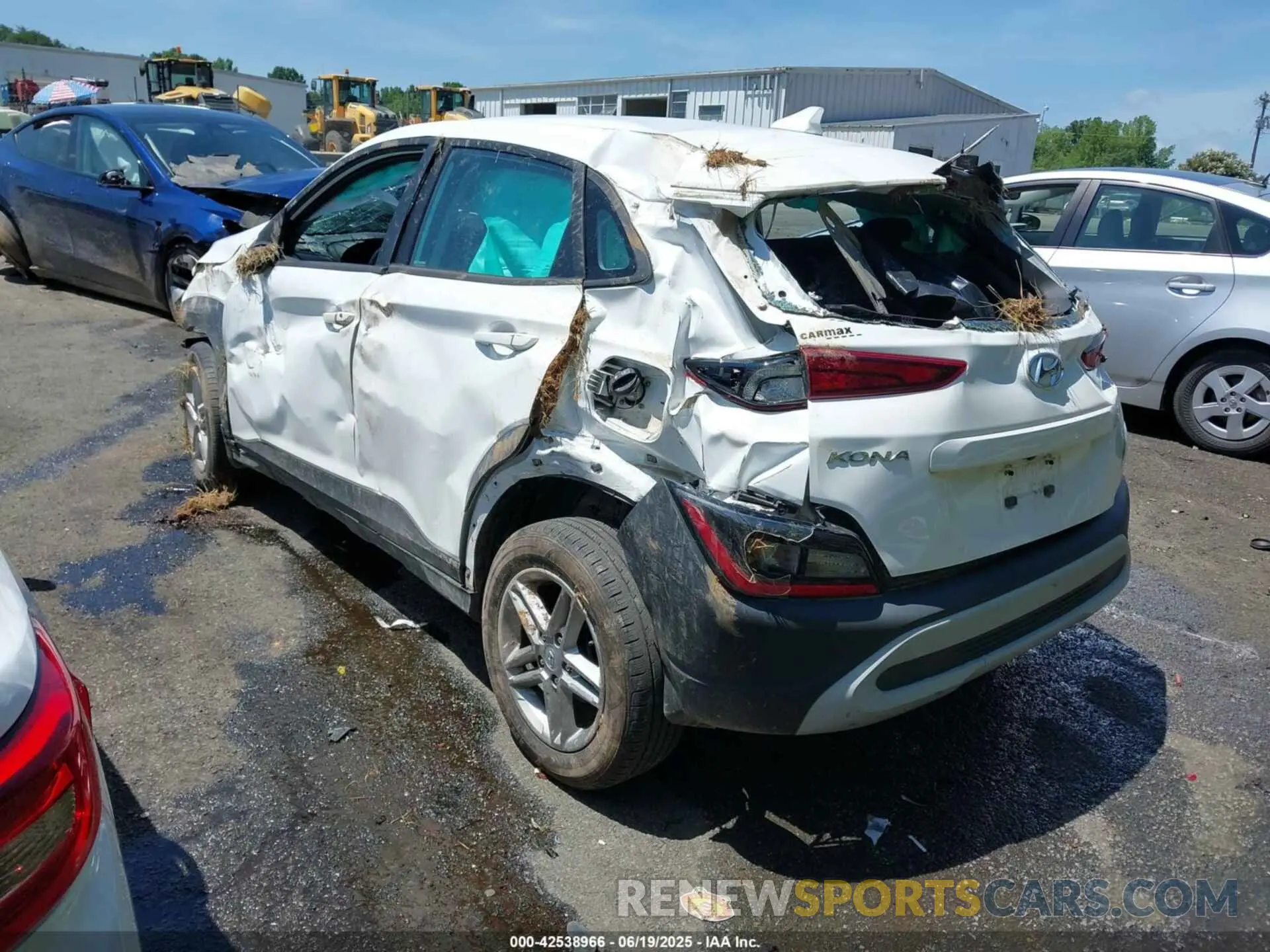 3 Photograph of a damaged car KM8K22AB5NU823047 HYUNDAI KONA 2022