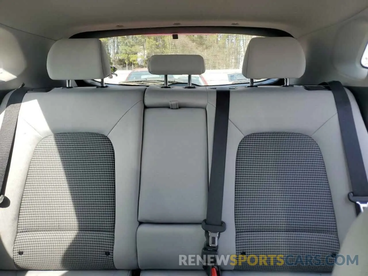 10 Photograph of a damaged car KM8K22AB8NU804699 HYUNDAI KONA 2022