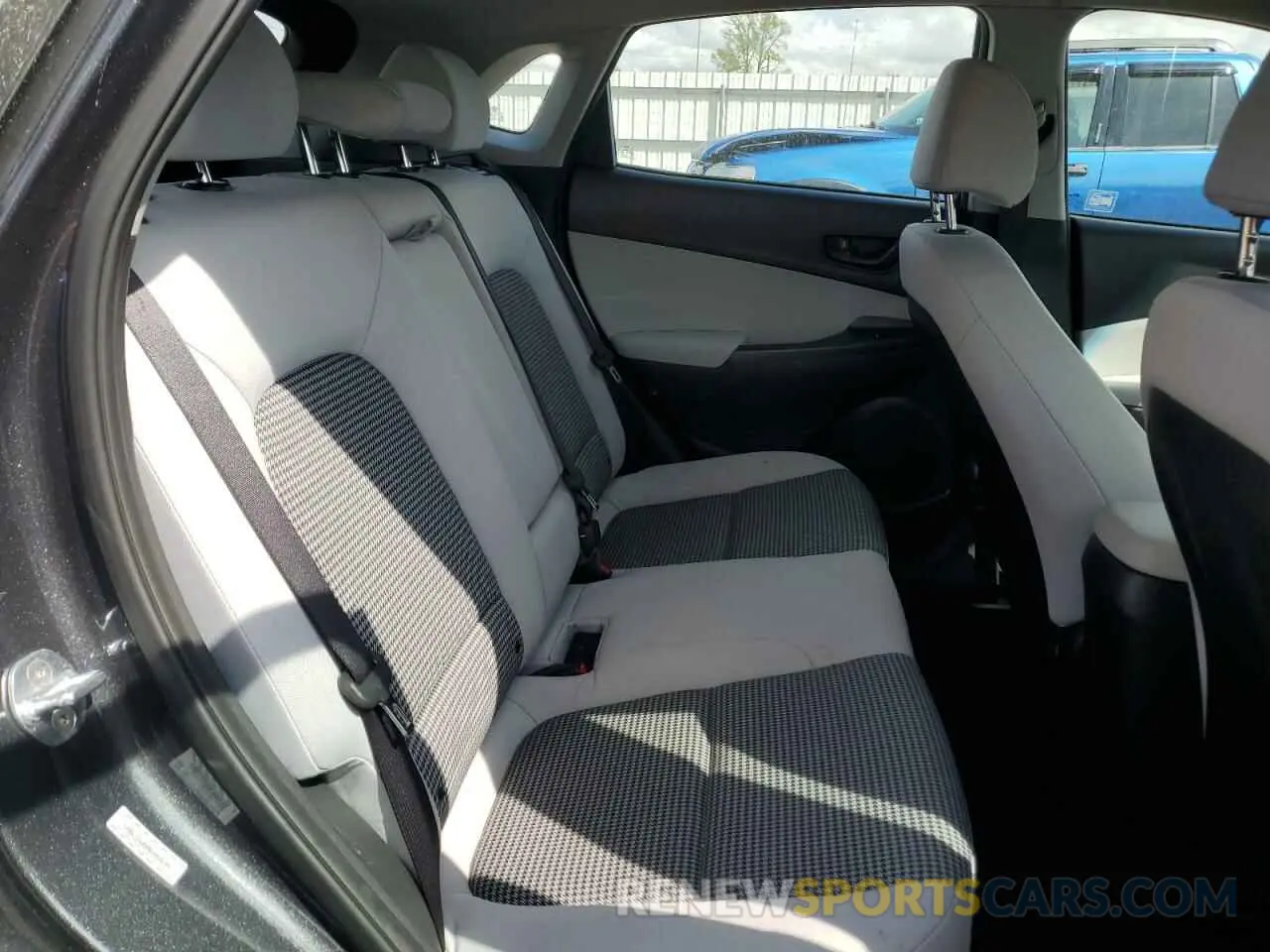 11 Photograph of a damaged car KM8K22AB8NU804699 HYUNDAI KONA 2022