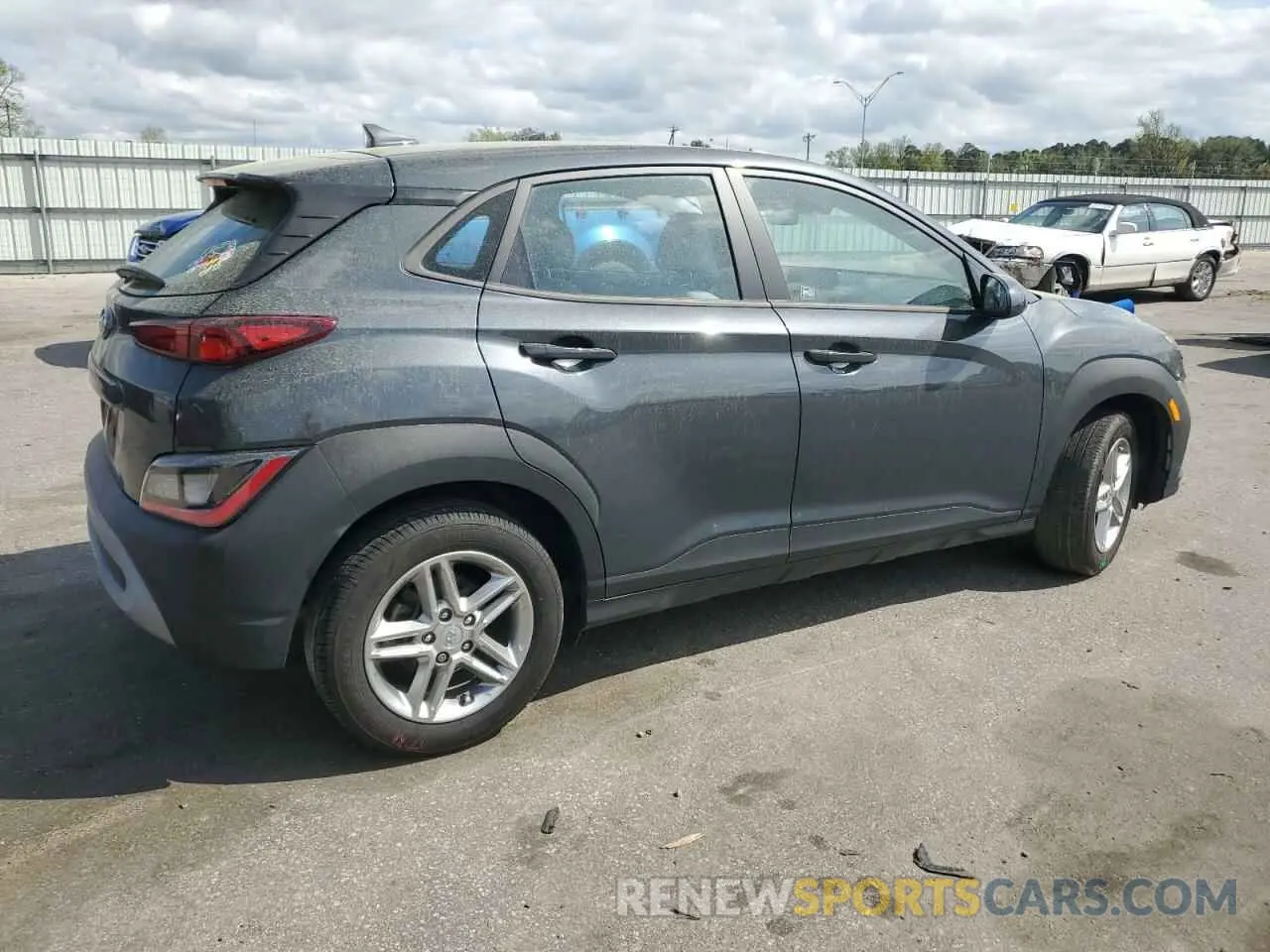 3 Photograph of a damaged car KM8K22AB8NU804699 HYUNDAI KONA 2022