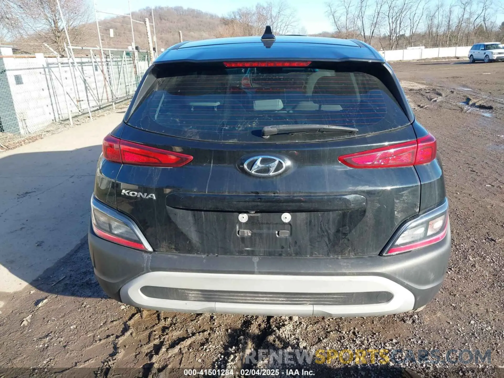17 Photograph of a damaged car KM8K22AB9NU875233 HYUNDAI KONA 2022