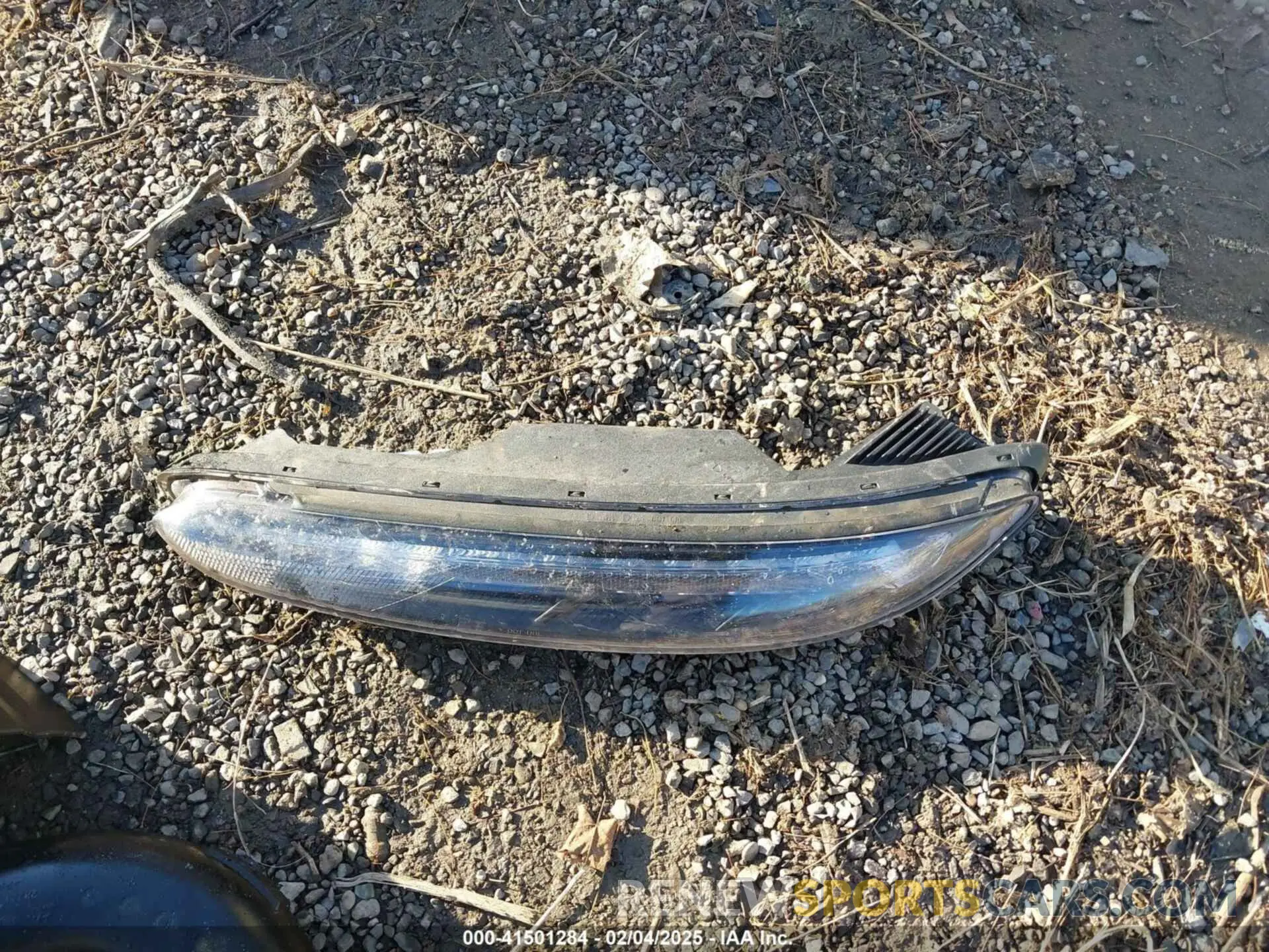 18 Photograph of a damaged car KM8K22AB9NU875233 HYUNDAI KONA 2022