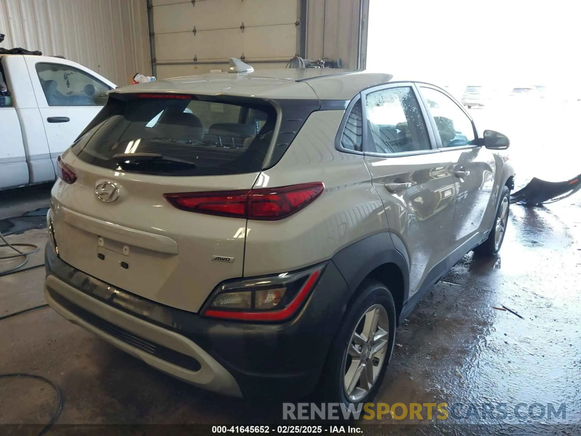 4 Photograph of a damaged car KM8K2CAB2NU759376 HYUNDAI KONA 2022