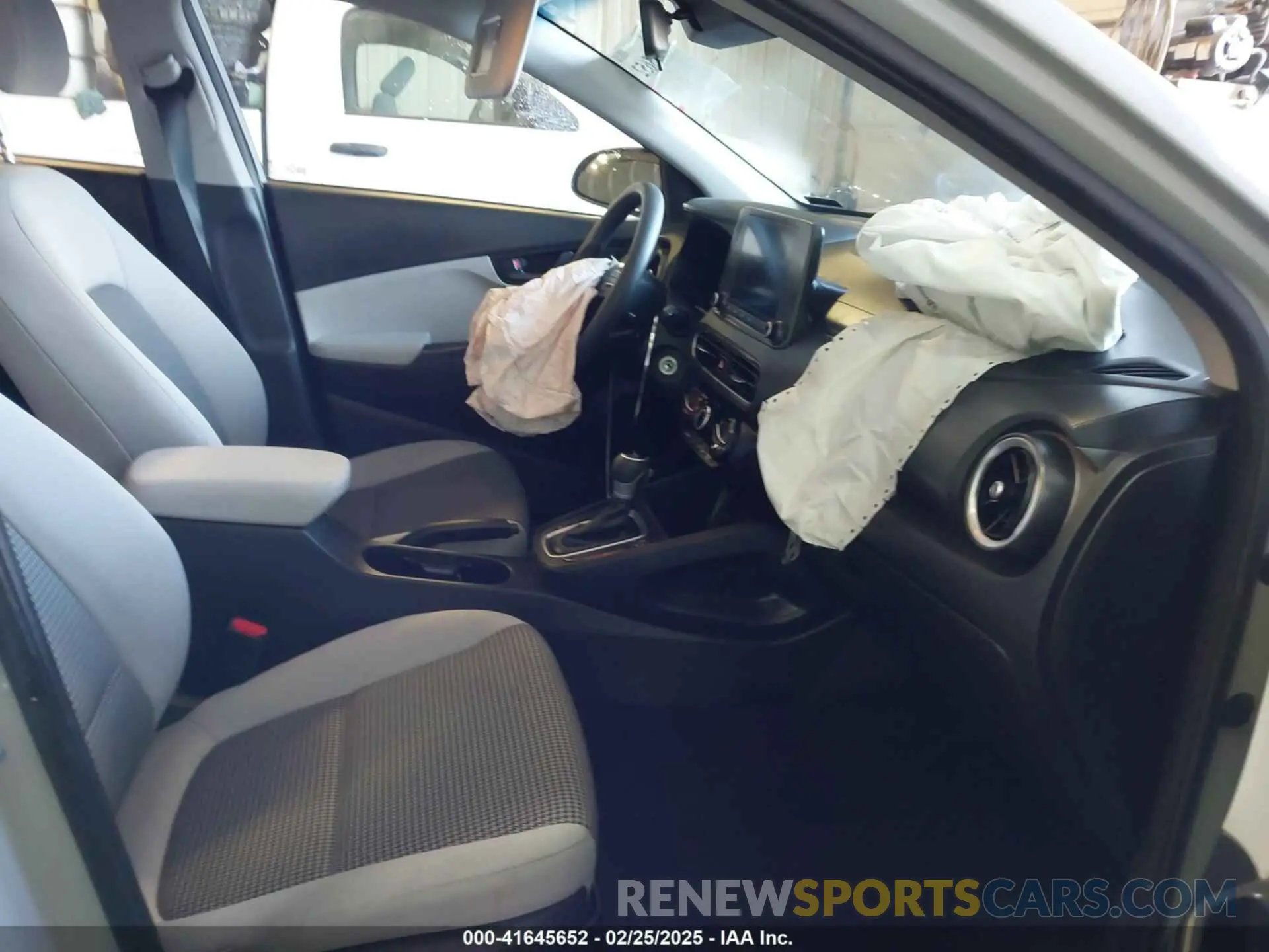 5 Photograph of a damaged car KM8K2CAB2NU759376 HYUNDAI KONA 2022