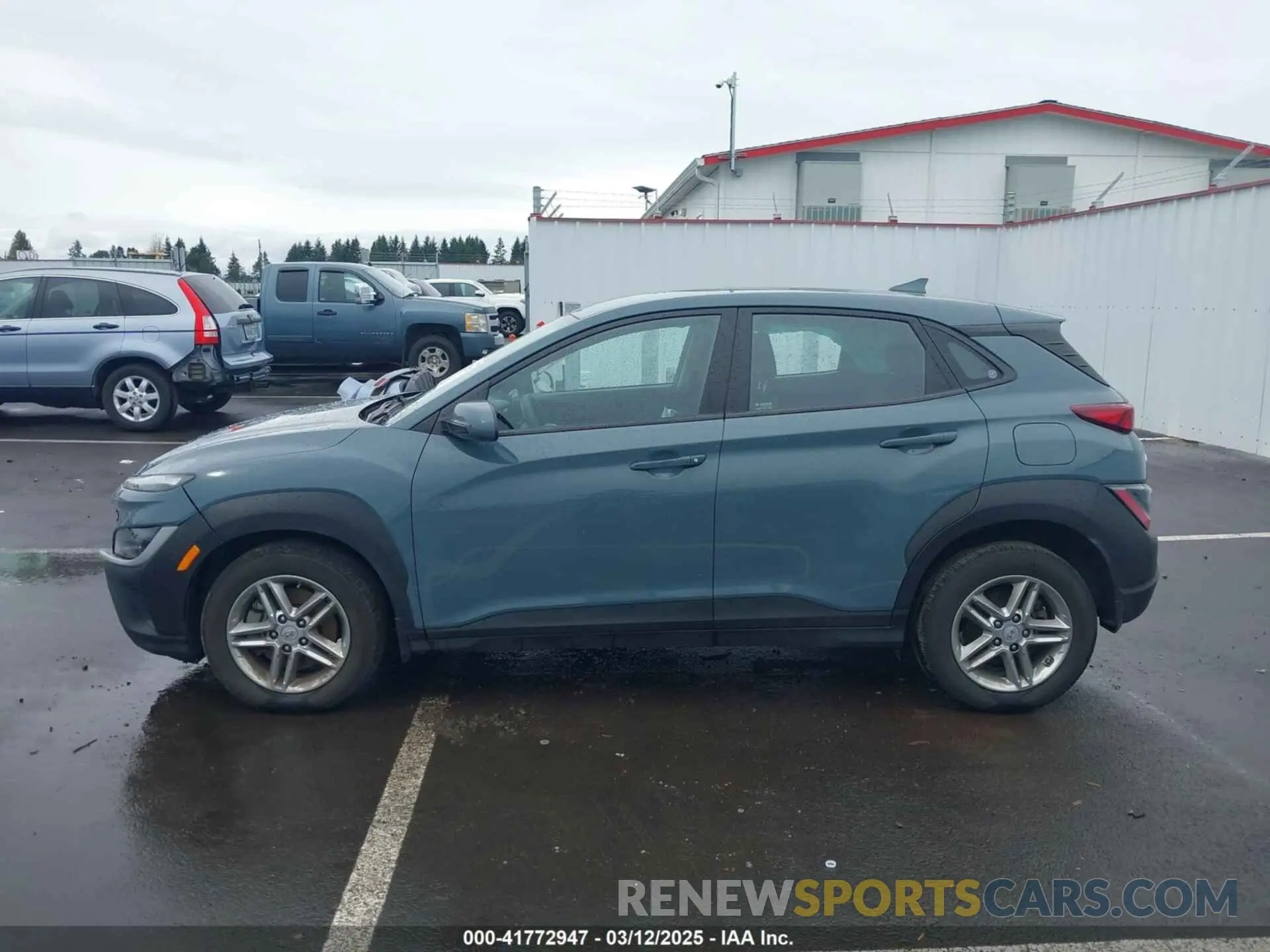 15 Photograph of a damaged car KM8K2CAB3NU839432 HYUNDAI KONA 2022