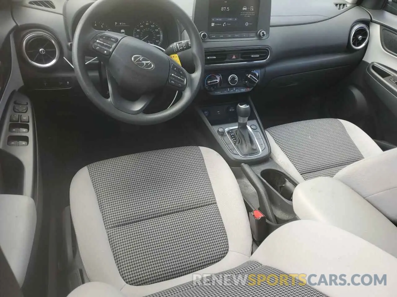 8 Photograph of a damaged car KM8K2CAB3NU867764 HYUNDAI KONA 2022