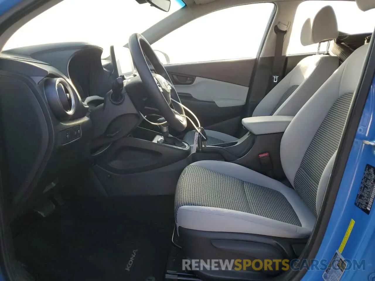 7 Photograph of a damaged car KM8K2CAB6NU891797 HYUNDAI KONA 2022