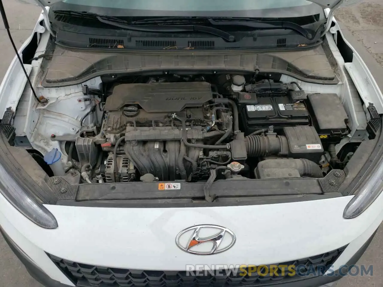 11 Photograph of a damaged car KM8K2CAB8NU815630 HYUNDAI KONA 2022