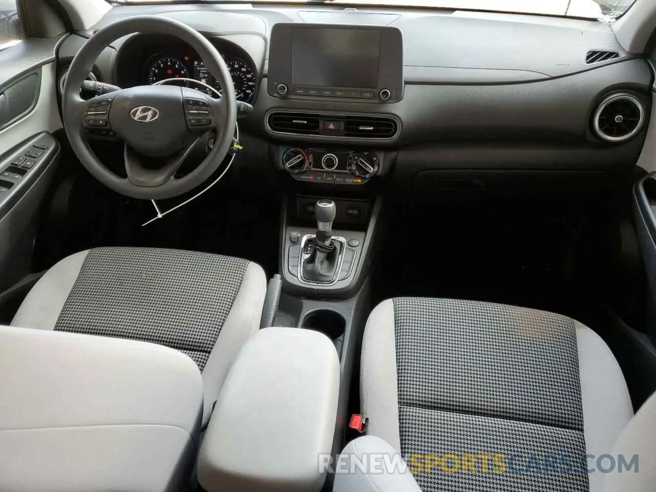 8 Photograph of a damaged car KM8K2CAB9NU908284 HYUNDAI KONA 2022