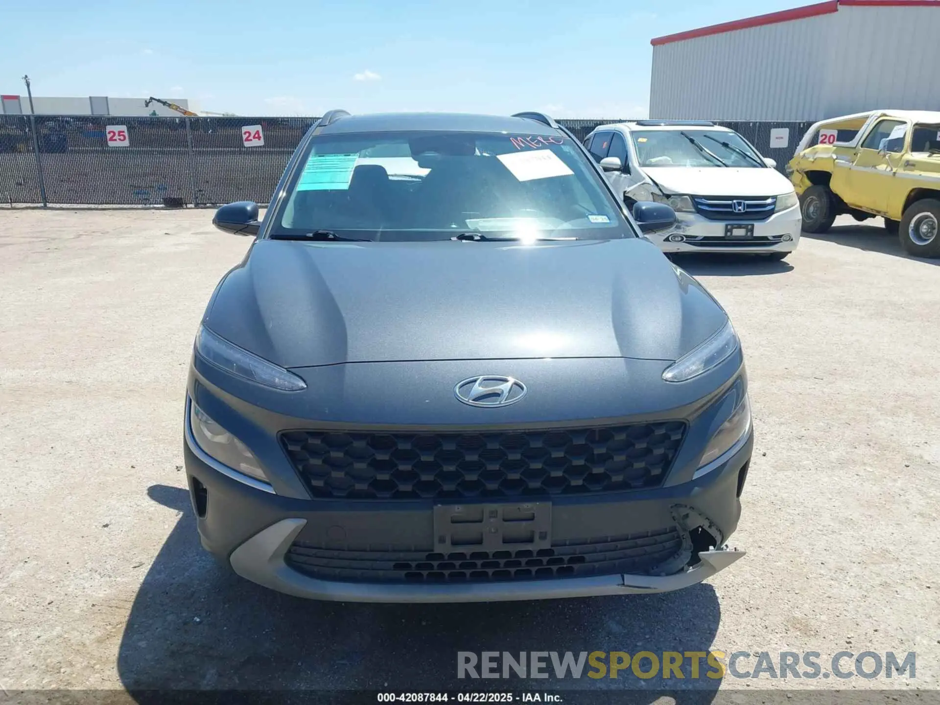 12 Photograph of a damaged car KM8K32AB2NU891934 HYUNDAI KONA 2022