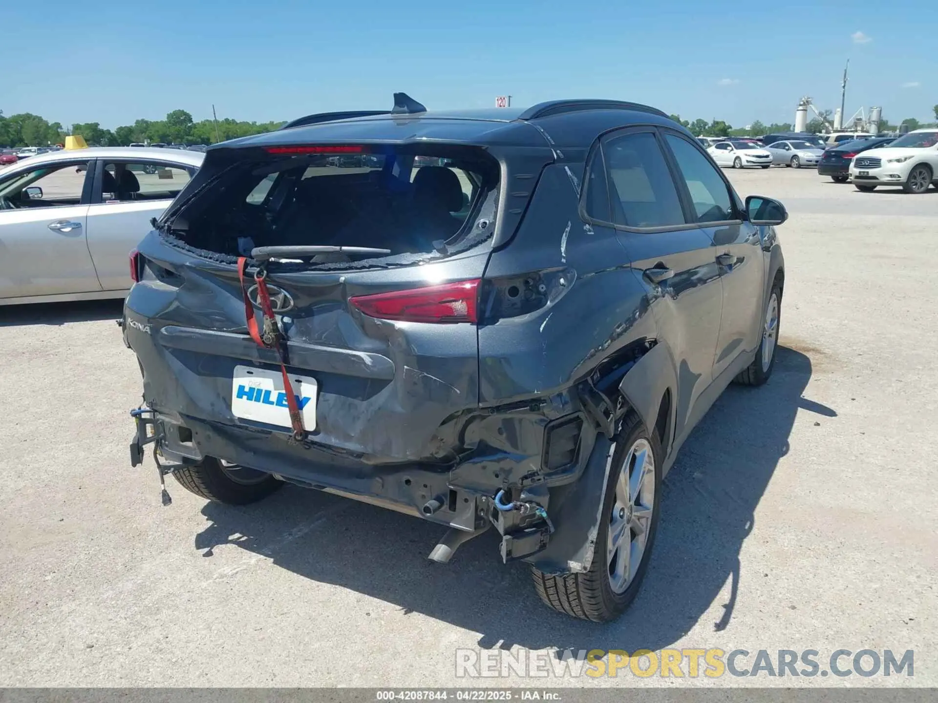 4 Photograph of a damaged car KM8K32AB2NU891934 HYUNDAI KONA 2022
