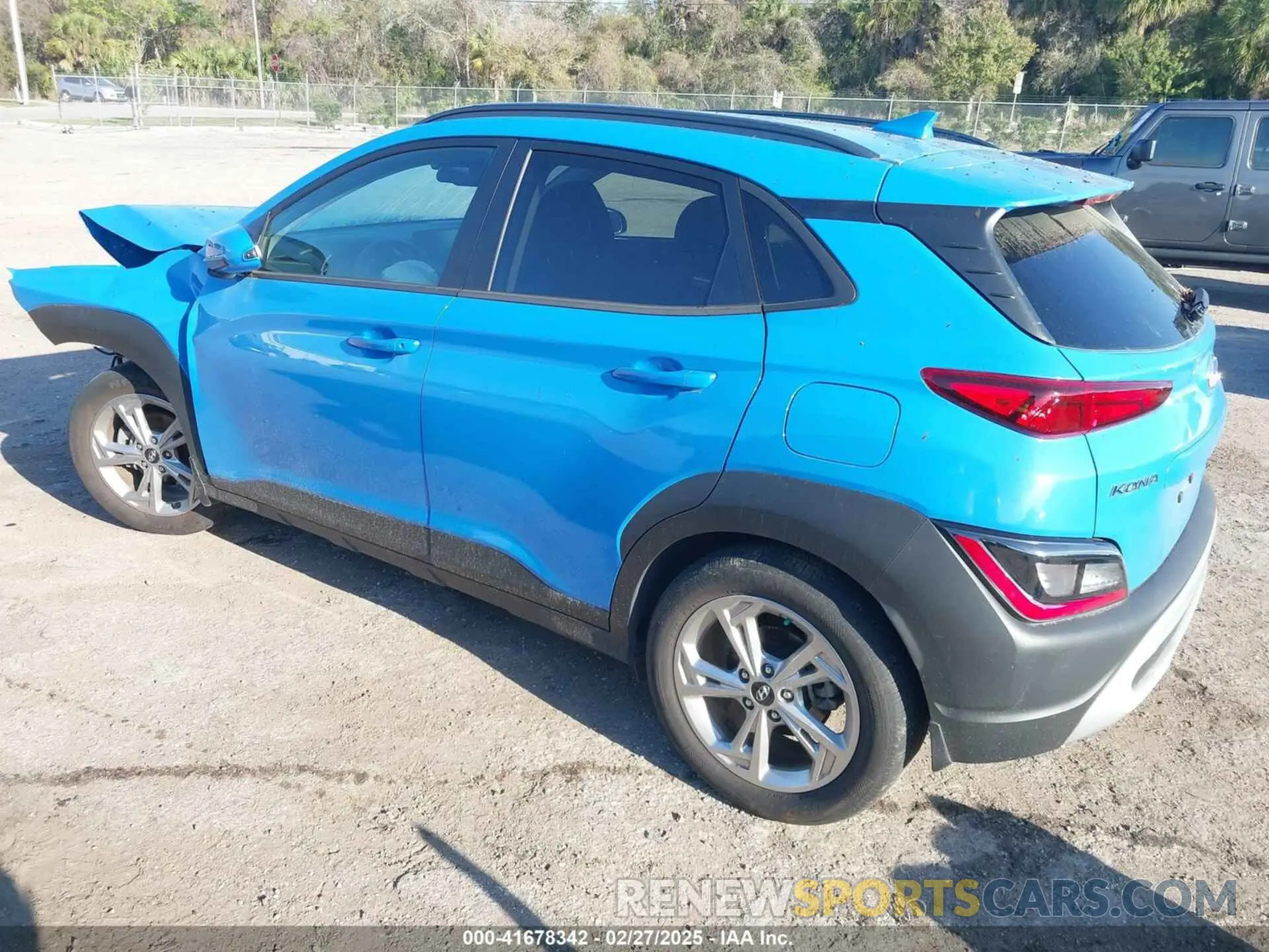 3 Photograph of a damaged car KM8K32AB4NU915165 HYUNDAI KONA 2022