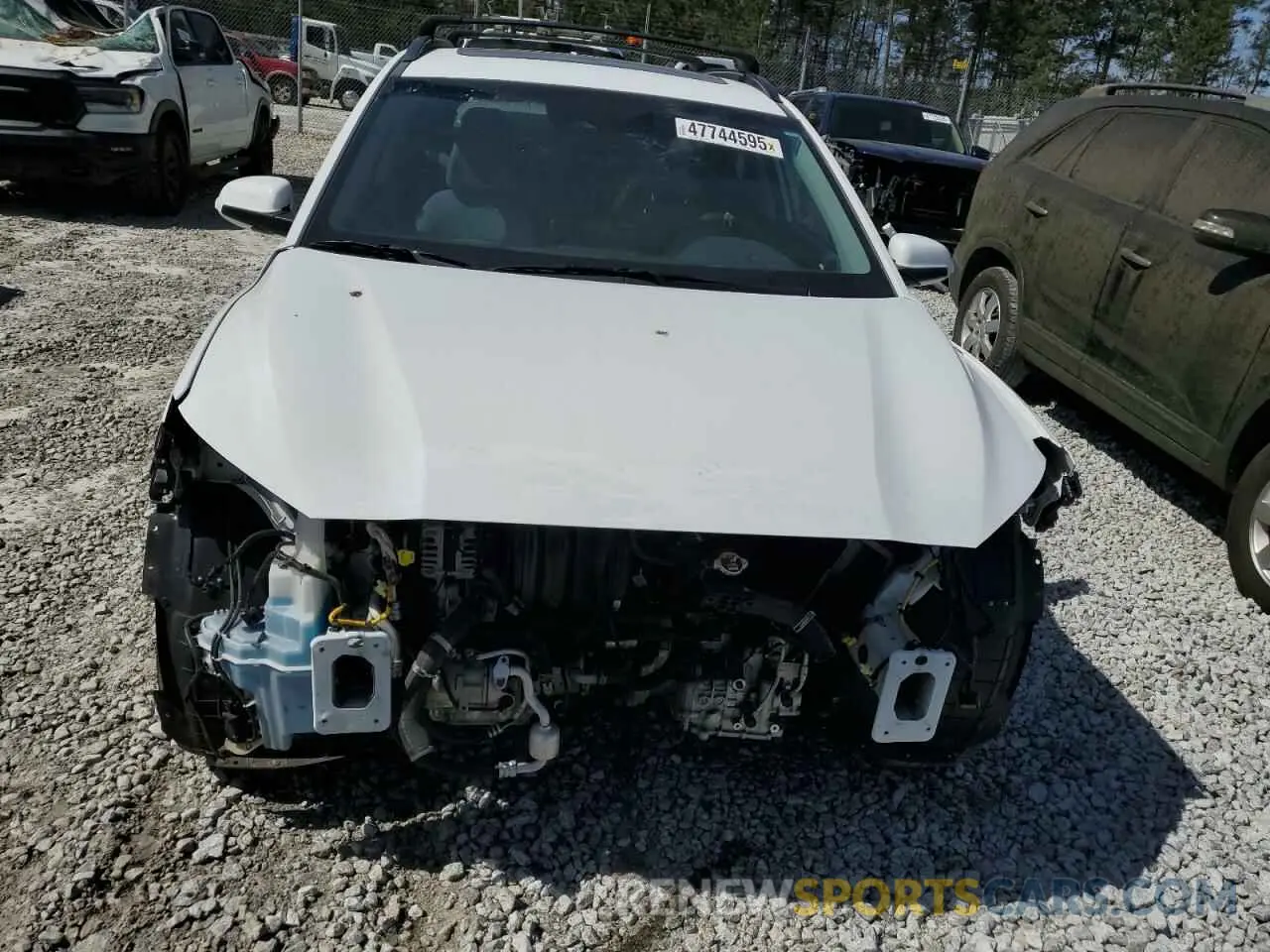 5 Photograph of a damaged car KM8K32AB5NU915627 HYUNDAI KONA 2022