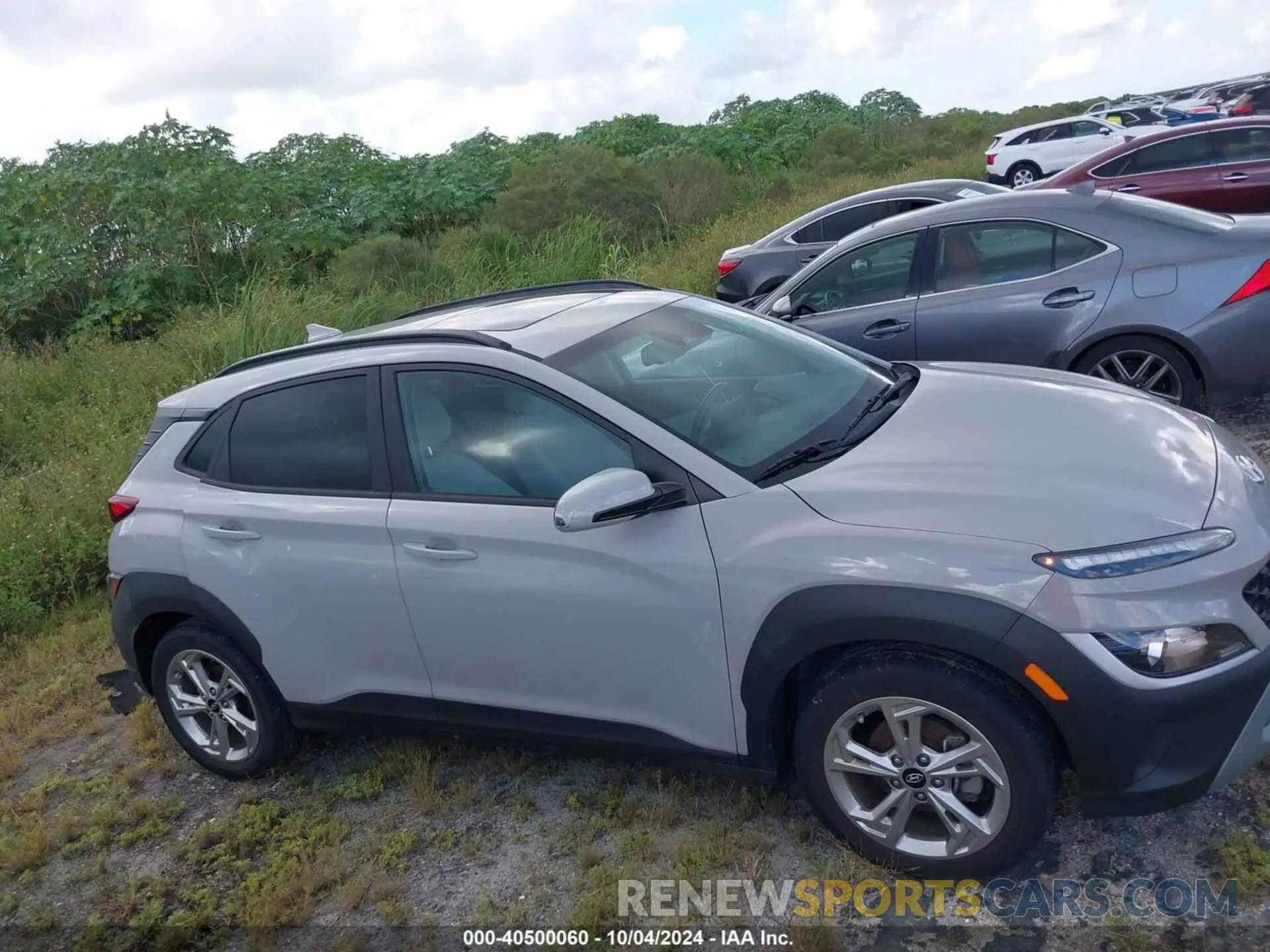 13 Photograph of a damaged car KM8K32AB6NU766385 HYUNDAI KONA 2022