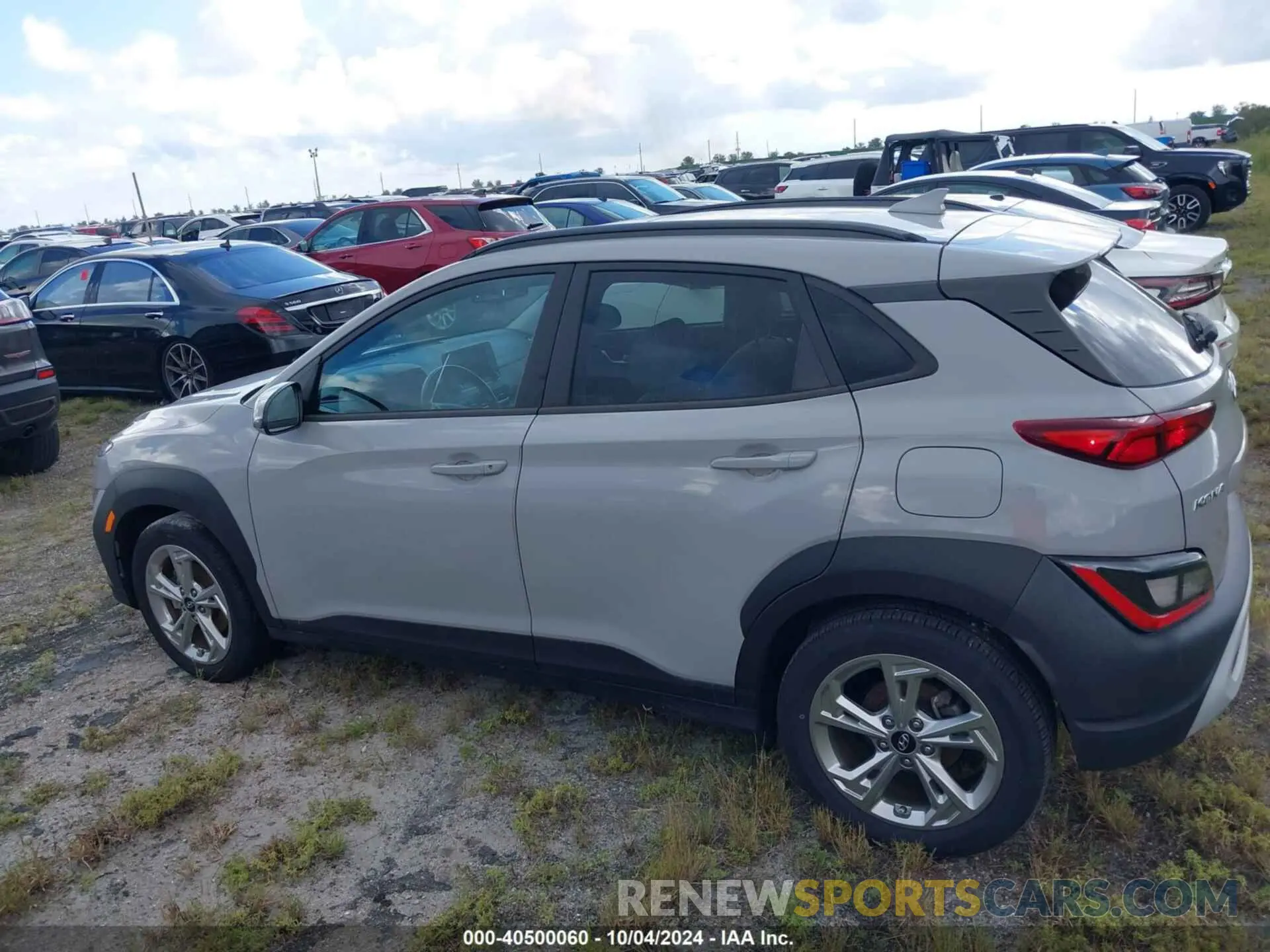 14 Photograph of a damaged car KM8K32AB6NU766385 HYUNDAI KONA 2022