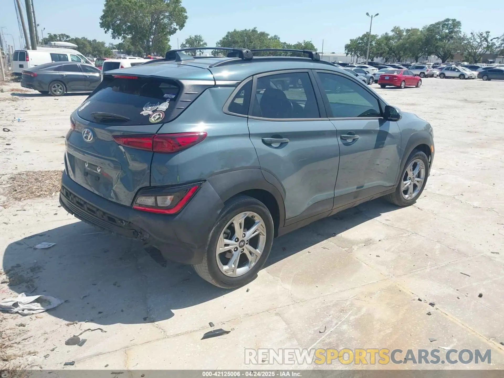 4 Photograph of a damaged car KM8K32AB7NU795104 HYUNDAI KONA 2022