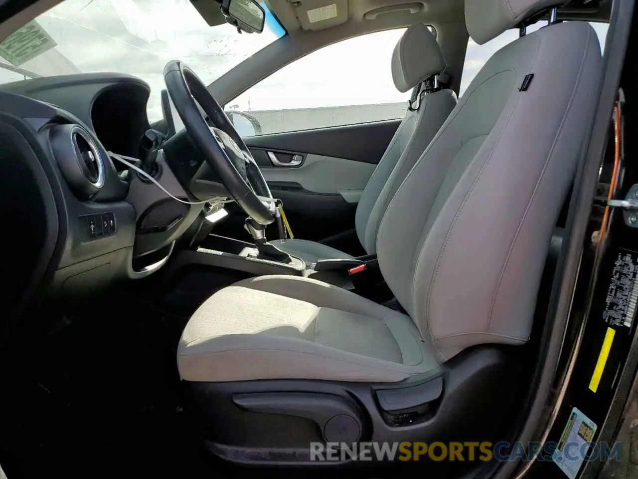 7 Photograph of a damaged car KM8K32AB8NU770714 HYUNDAI KONA 2022