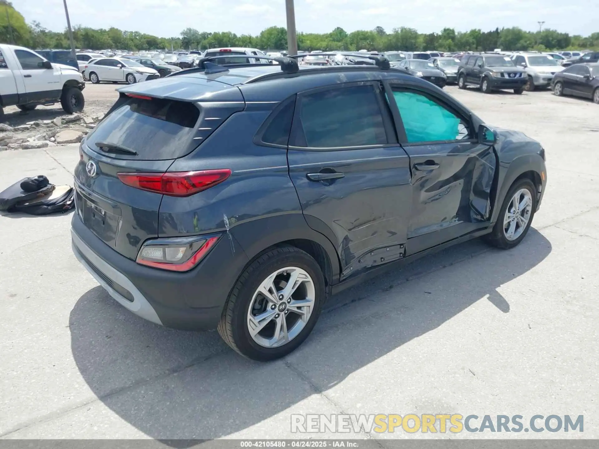 4 Photograph of a damaged car KM8K32AB9NU915730 HYUNDAI KONA 2022