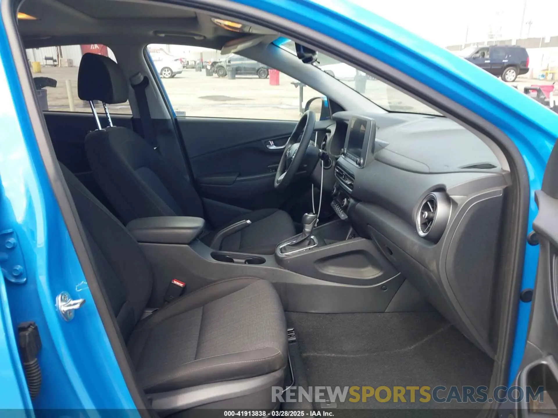 5 Photograph of a damaged car KM8K32AB9NU916456 HYUNDAI KONA 2022