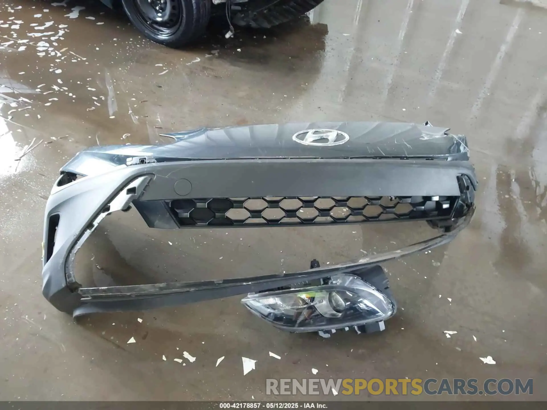 12 Photograph of a damaged car KM8K32ABXNU880163 HYUNDAI KONA 2022