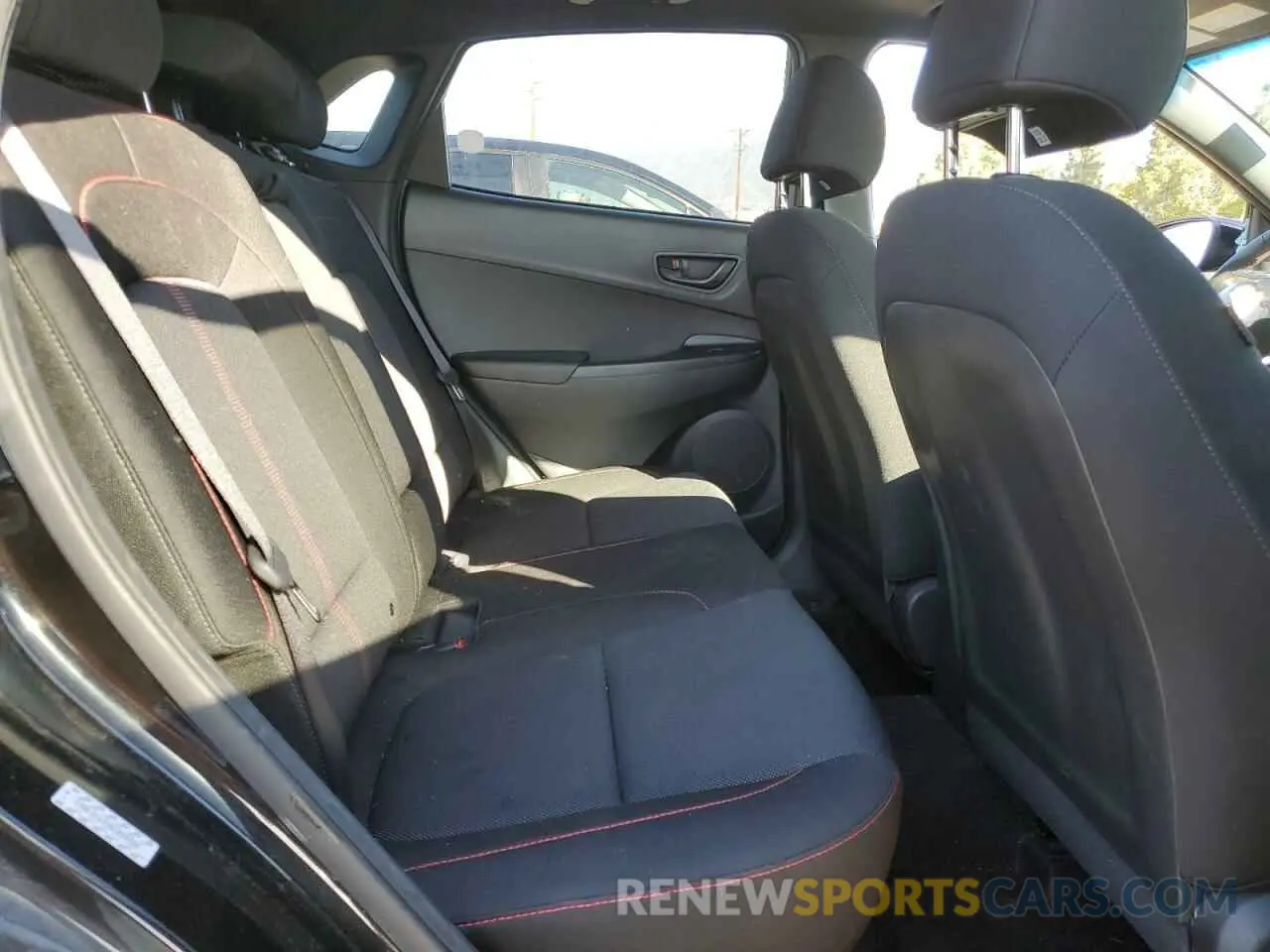 10 Photograph of a damaged car KM8K3CA33NU855586 HYUNDAI KONA 2022