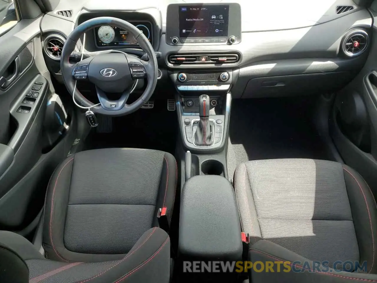 8 Photograph of a damaged car KM8K3CA39NU792882 HYUNDAI KONA 2022